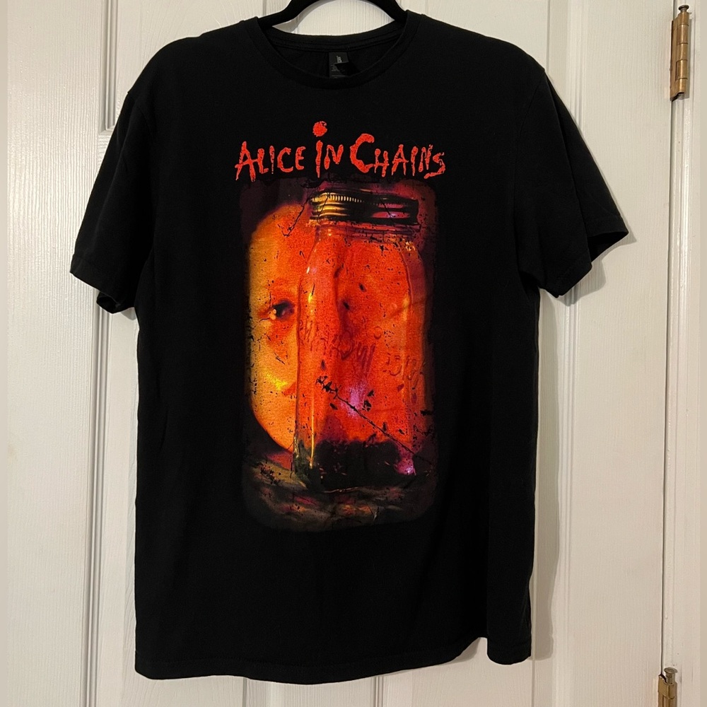Black Alice In Chains Jar of Flies t-shirt.